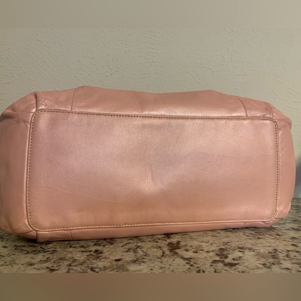 Coach Blush Pink Shiny Leather Shoulder Bag - Picture 4 of 7